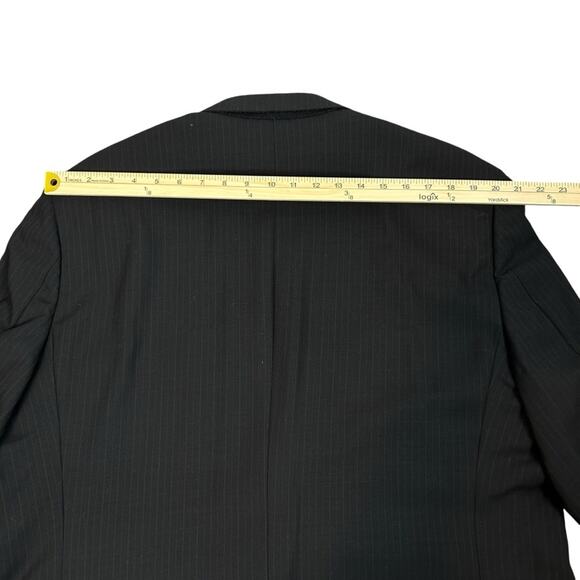 Hart Schaffner Marx Jacket Mens Size 46R Black PinStripe 2 Buttons Business - Picture 9 of 9